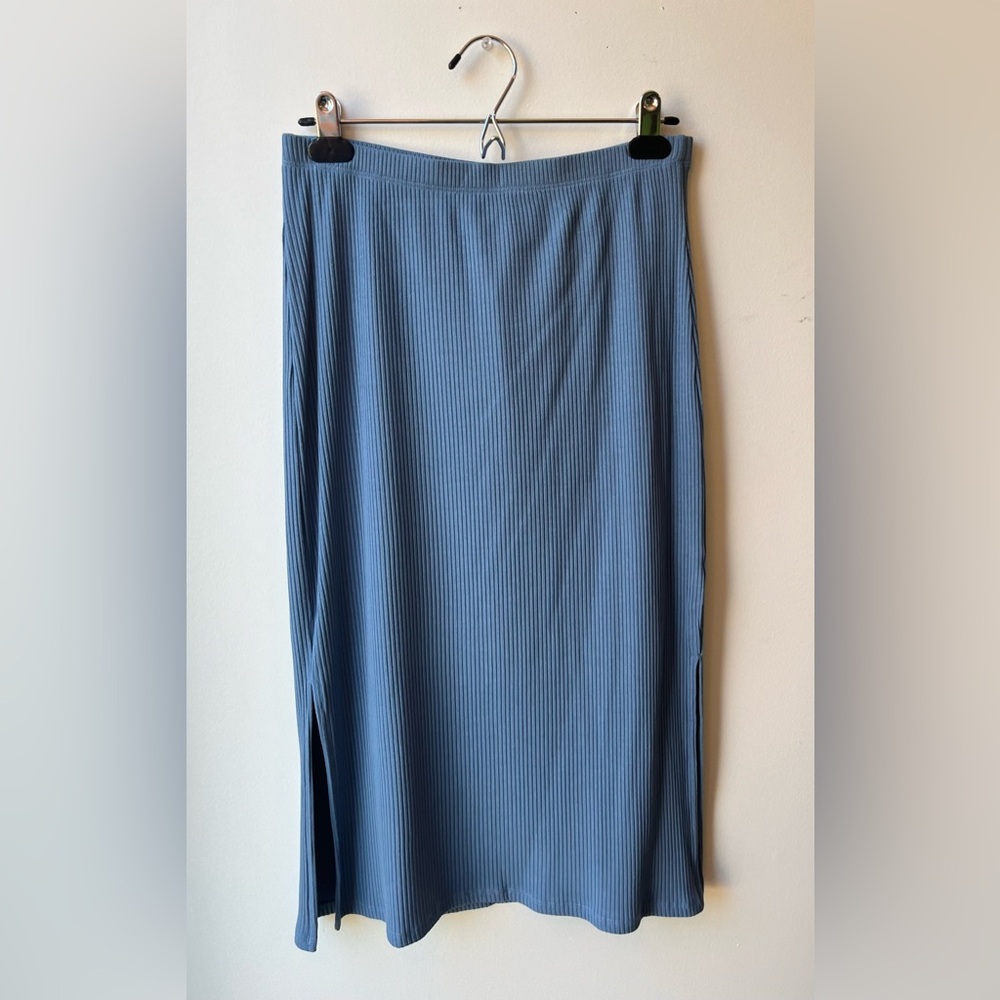 Amour Vert Vindy Paris Rib Knit Skirt in Horizon Light Blue Medium - NWT